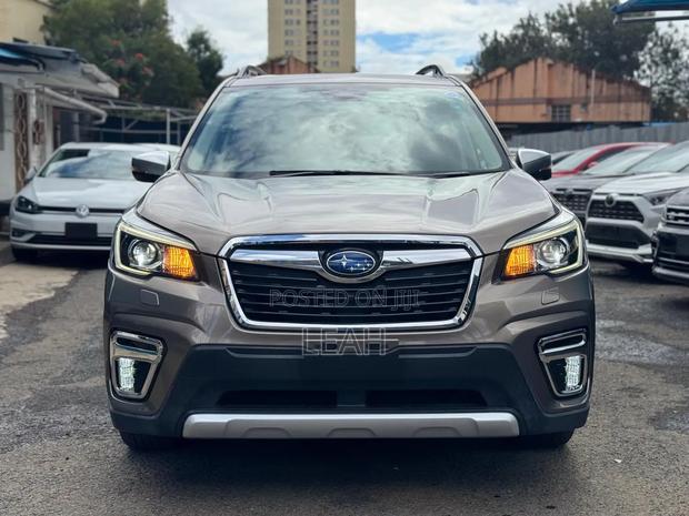 Subaru Forester 2019 Gold