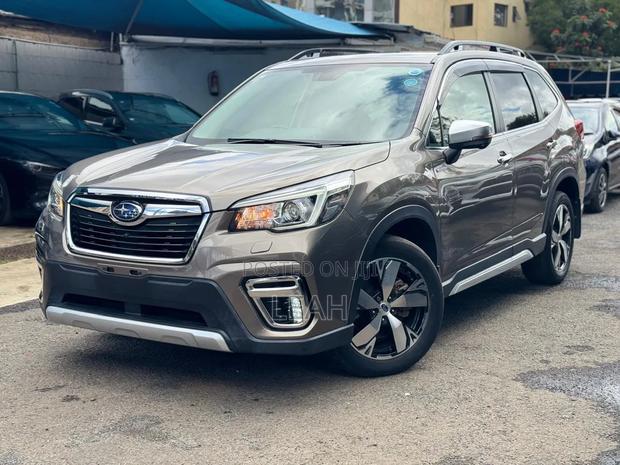 Subaru Forester 2019 Gold