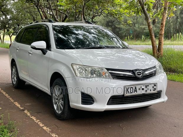 Toyota Corolla Fielder 2013 White