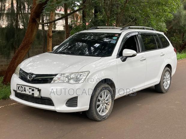 Toyota Corolla Fielder 2013 White