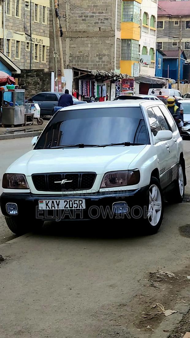 Subaru Forester 2.0 S Type A Automatic 2001 White