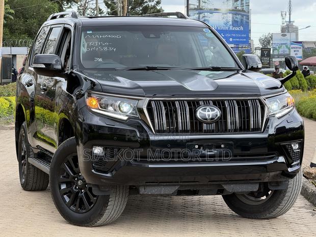 Toyota Land Cruiser Prado 2.7 2022 Black