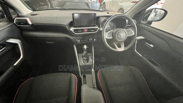 Toyota Raize 2020 Pearl