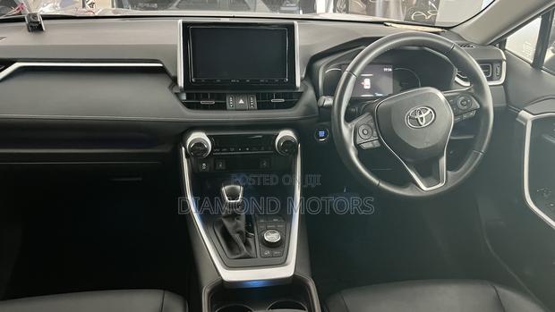 Toyota RAV4 2019 Gray