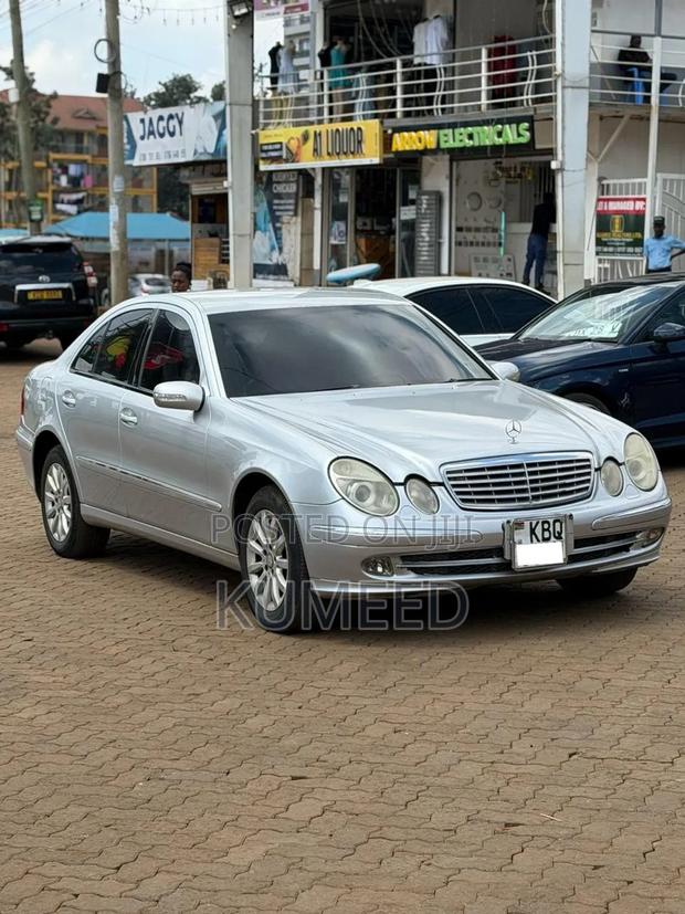 Mercedes-Benz E200 2004 Silver
