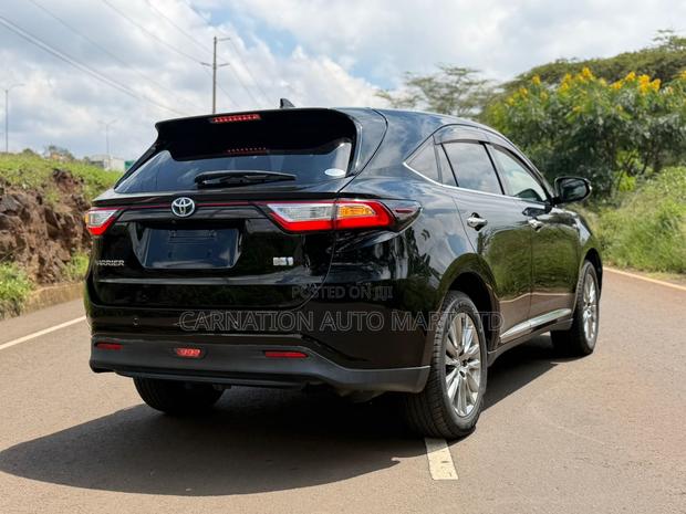 Toyota Harrier 2.5 Hybrid 4WD 2018 Black