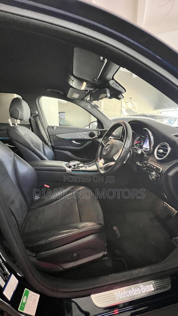 Mercedes-Benz GLC-Class 2019 Blue