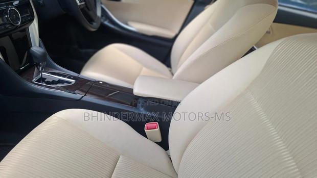 Toyota Premio 1.5 FWD 2019 Blue