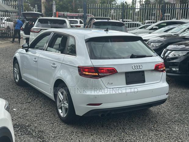 Audi A3 2.0T Premium FWD Convertible 2019 Off white