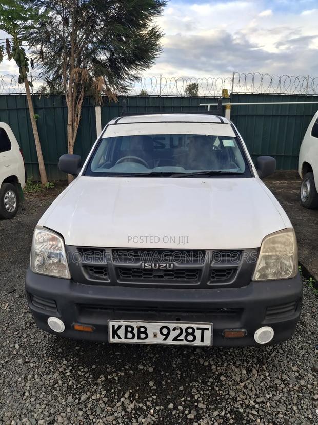 Isuzu D-MAX 2009 White