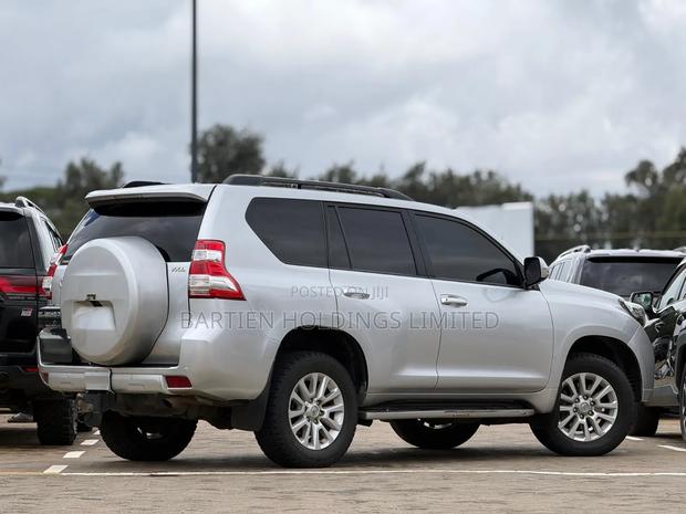 Toyota Land Cruiser Prado 3.0 D-4D (190 Hp) 7 seats 2016 Silver