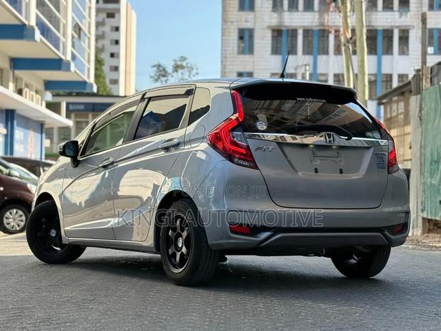 Honda Fit 2019 Silver