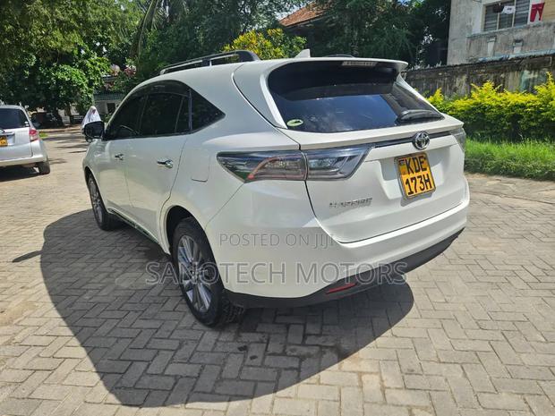 Toyota Harrier 2015 White