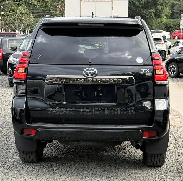 Toyota Land Cruiser Prado 2.7 2020 Matt Black