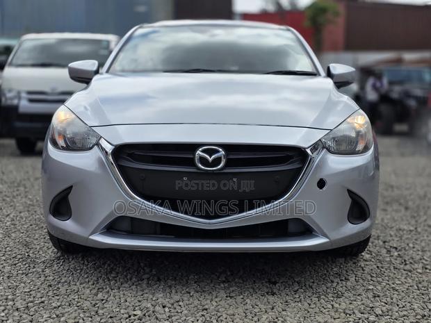 Mazda Demio 2019 Silver