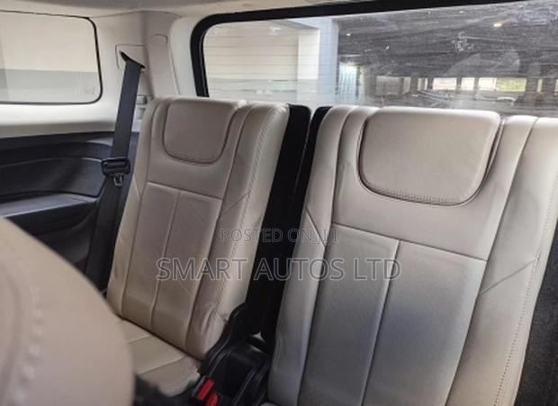 Isuzu MU-X 2015 White