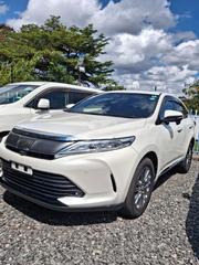 Toyota Harrier 2.0 2018 Pearl for sale