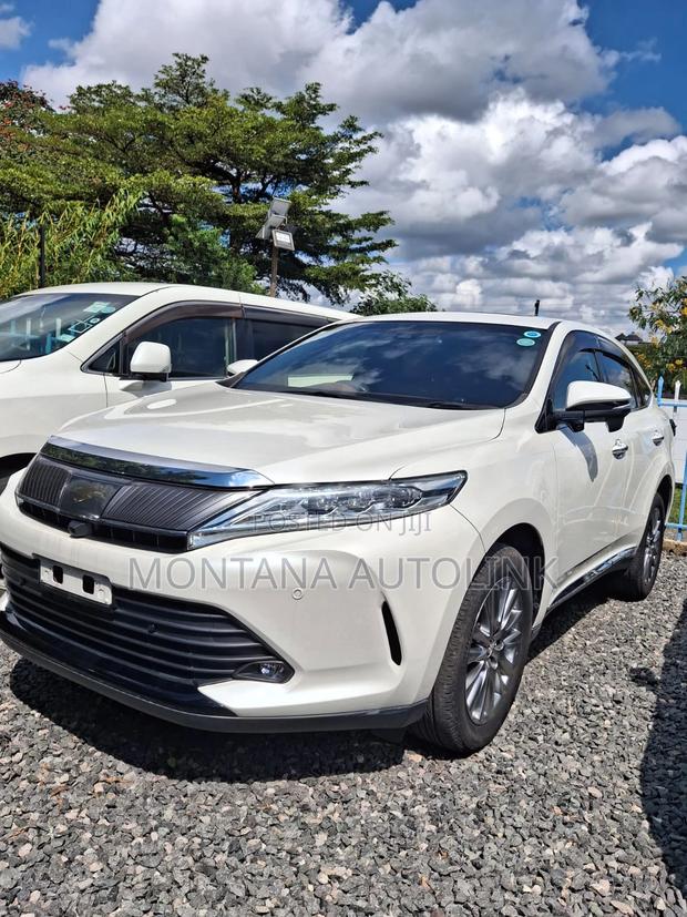 Toyota Harrier 2.0 2018 Pearl