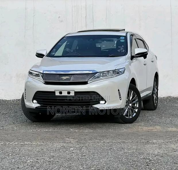 Toyota Harrier 2.5 Hybrid GR Sport 2019 White