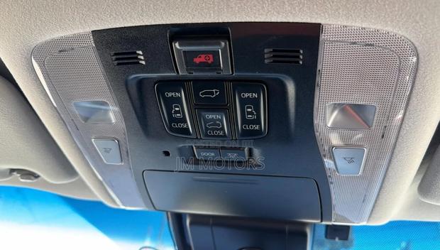 Toyota Alphard 2019 Matt Black