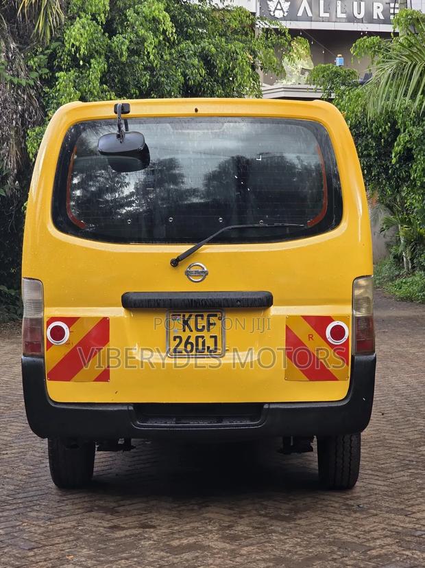 Nissan Caravan 2008