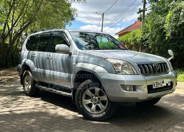 Toyota Land Cruiser Prado 2004 Silver