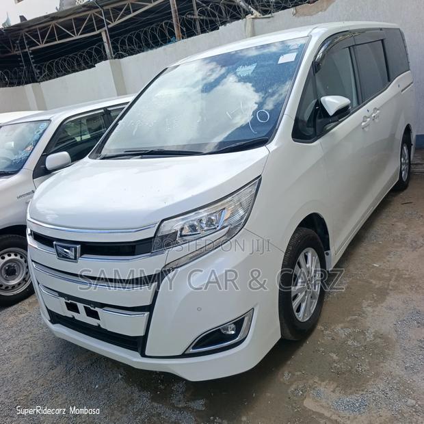 Toyota Noah 2020 White