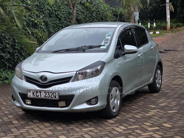 Toyota Vitz 2012