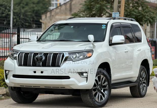 Toyota Land Cruiser Prado 2022