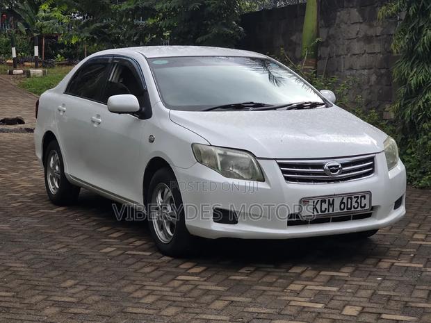 Toyota Axio 2010