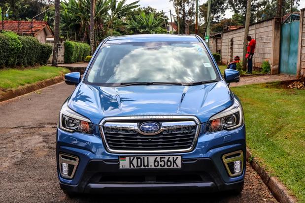 Subaru Forester Premium AWD 2019 Blue