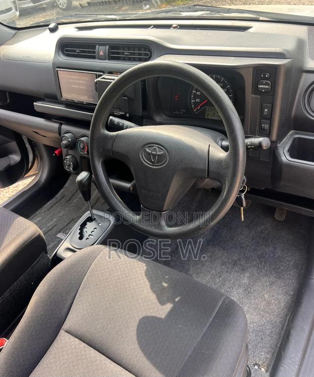 Toyota Probox 2020 Silver