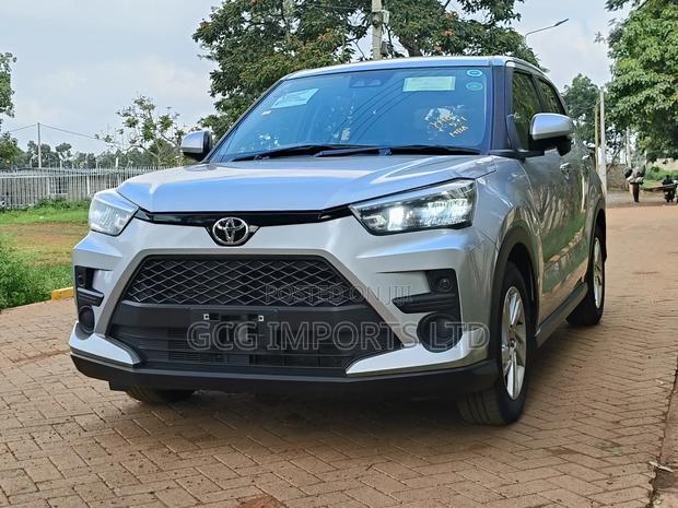 Toyota Raize 1.0 AWD 2019 Silver