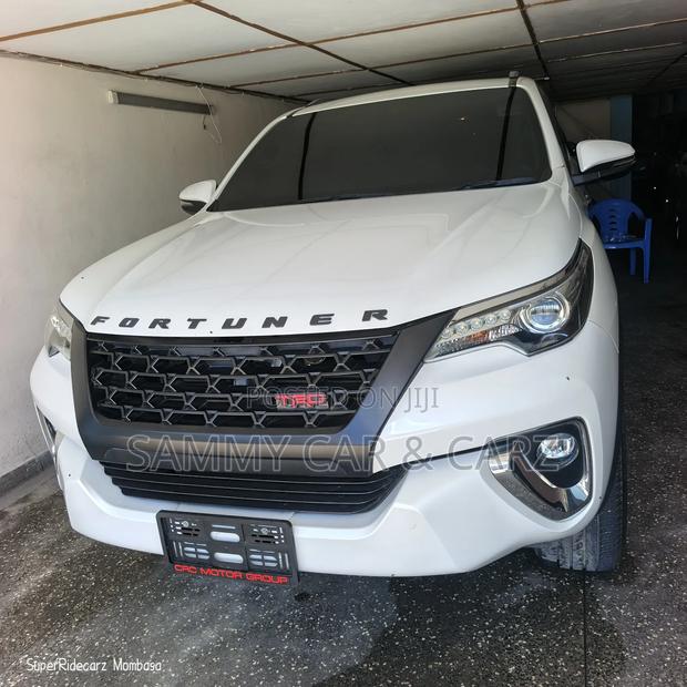 Toyota Fortuner 2019 White