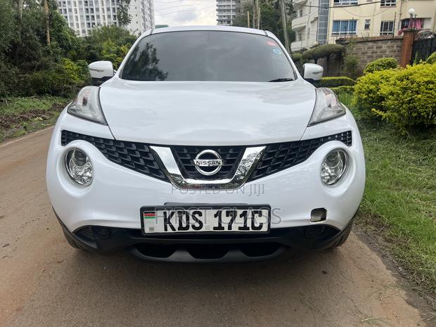 Nissan Juke 2017 Yellow