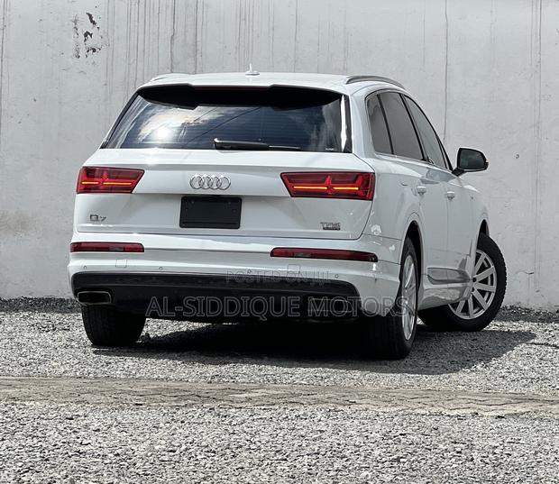 Audi Q7 3.0T Premium AWD quattro 2017 White