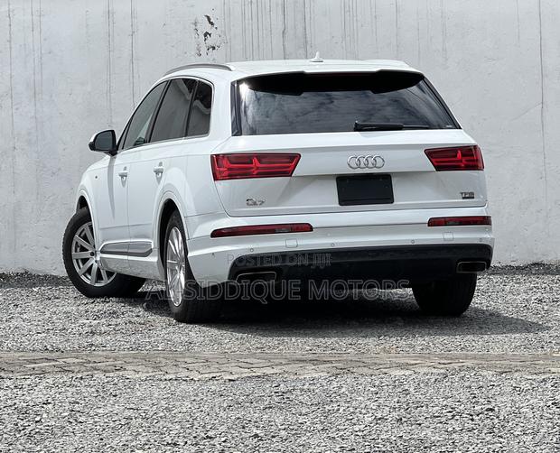 Audi Q7 3.0T Premium AWD quattro 2017 White
