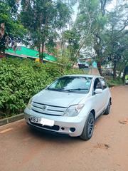 Toyota IST 2005 Silver for sale