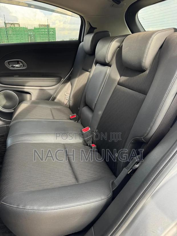 Honda Vezel 1.5 2WD 2019 Silver
