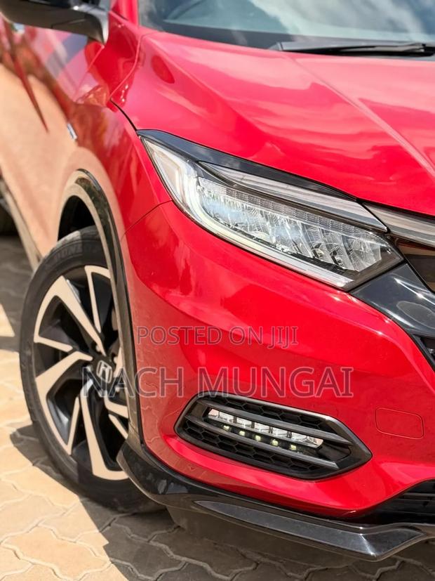 Honda Vezel 2019 Red