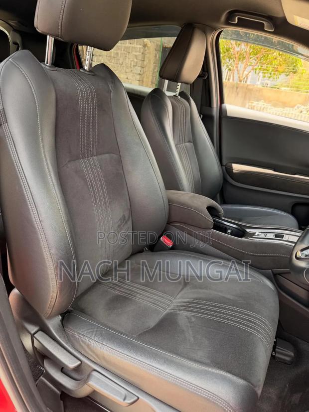 Honda Vezel 2019 Red