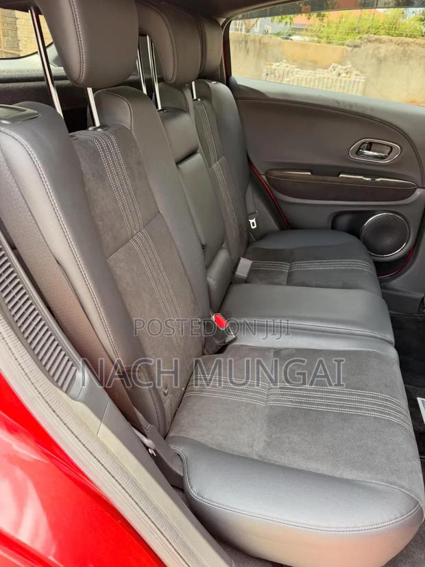 Honda Vezel 2019 Red