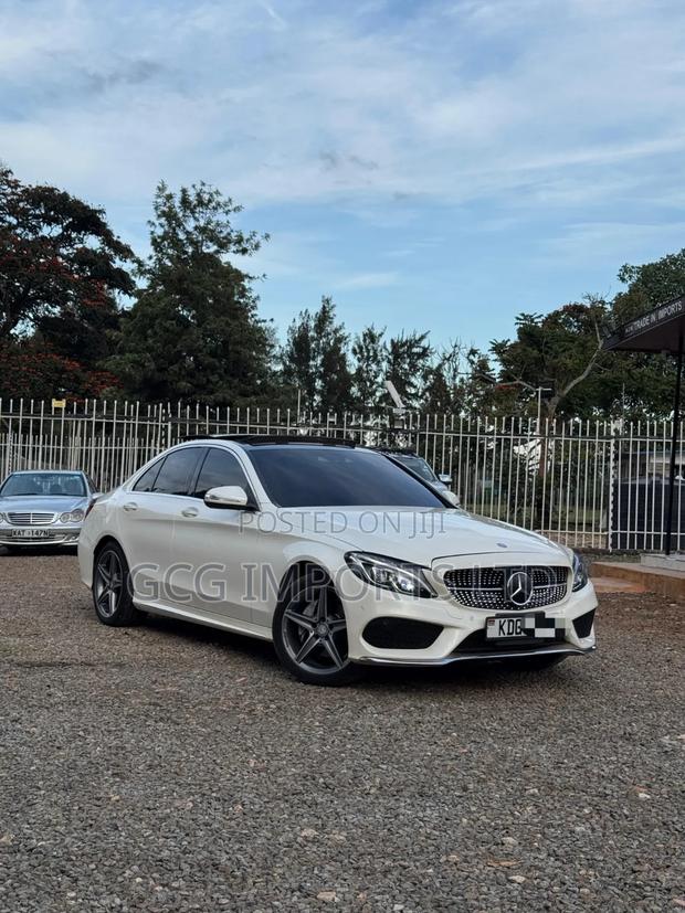 Mercedes-Benz C200 2014 White