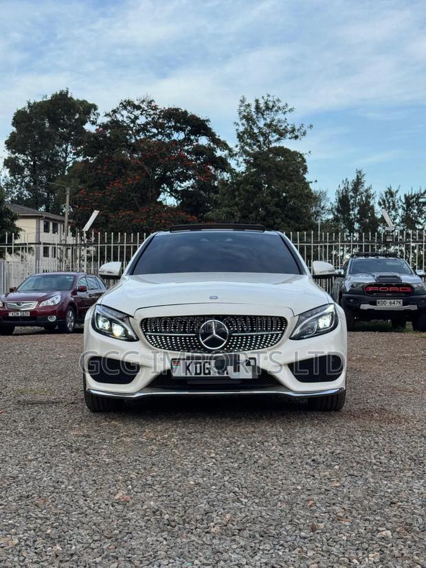 Mercedes-Benz C200 2014 White