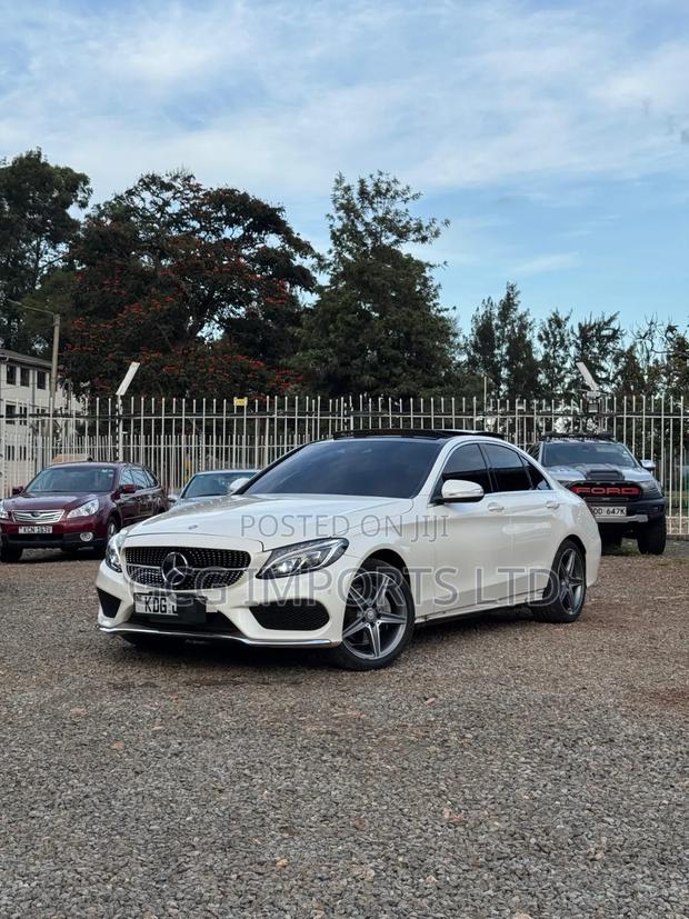 Mercedes-Benz C200 2014 White