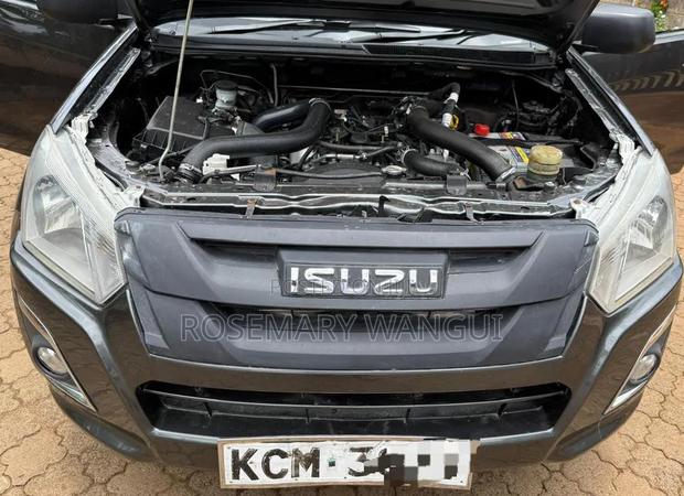 Isuzu D-MAX 2017 Gray