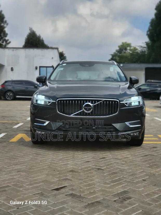 Volvo XC60 T5 Inscription AWD 2019 Gray