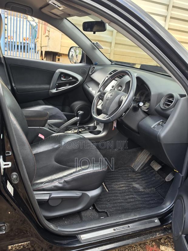 Toyota Vanguard 2014 Black