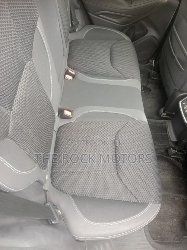 Subaru Forester 2019 Silver