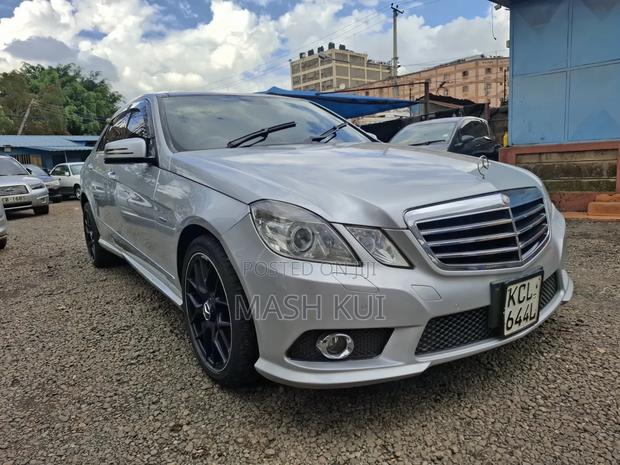Mercedes-Benz E250 2011 Silver